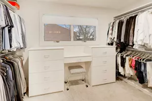 1821 Wildberry Dr, Glenview, IL 60025 - Photo 13