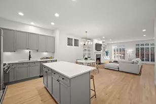 2650 N Mildred Ave, Chicago, IL 60614 - Photo 19