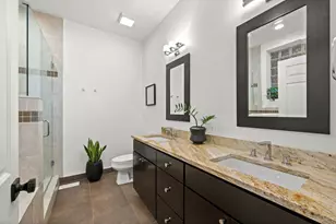 2650 N Mildred Ave, Chicago, IL 60614 - Photo 23