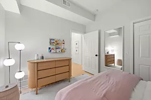 2650 N Mildred Ave, Chicago, IL 60614 - Photo 29