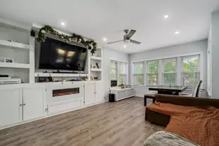 6423 N Leavitt St, Chicago, IL 60645 - Photo 3