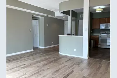 3303 Grove Avenue #310, Berwyn, IL 60402 - Photo 5