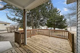 1820 40th St, Rock Island, IL 61201 - Photo 19