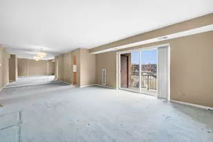 909 E Kenilworth Ave, Palatine, IL 60074 - Photo 3