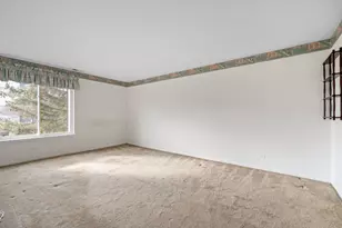 909 E Kenilworth Ave, Palatine, IL 60074 - Photo 7