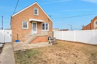 6207 S Austin Ave, Chicago, IL 60638 - Photo 23