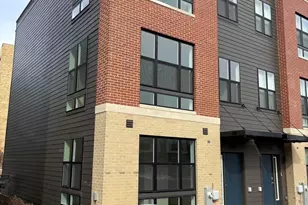 369 Summit Cir, Lombard, IL 60148 - Photo 1