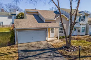 3024 Max Ct, Island Lake, IL 60042 - Photo 3