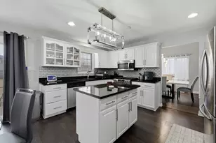 22931 Ridgeway Ave, Richton Park, IL 60471 - Photo 9