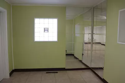 172 N Kennedy Drive, Bradley, IL 60915 - Photo 7