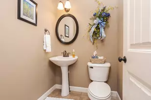 2110 Sinclair Ct, Bloomington, IL 61704 - Photo 23