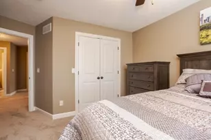 2110 Sinclair Ct, Bloomington, IL 61704 - Photo 31