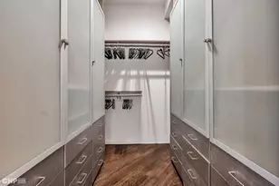 1424 W Grand Ave, Chicago, IL 60642 - Photo 11