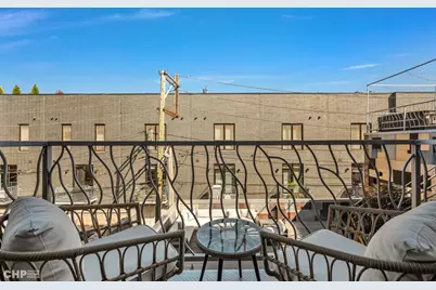 1424 W Grand Avenue #5, Chicago, IL 60642 - Photo 17