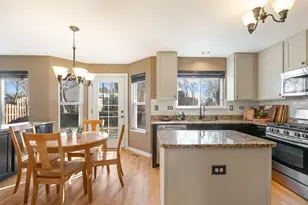 1310 Mayfair Ln, Grayslake, IL 60030 - Photo 9