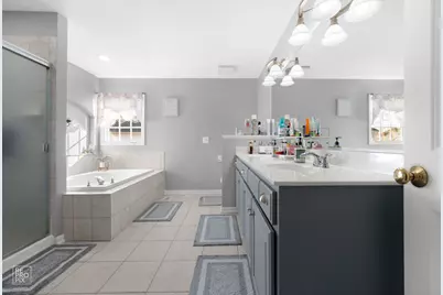 2220 Brookwood Drive, South Elgin, IL 60177 - Photo 11