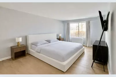 7061 N Kedzie Avenue #115, Chicago, IL 60645 - Photo 7