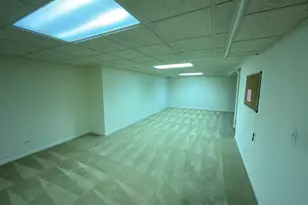 575 Capital Ln, Gurnee, IL 60031 - Photo 11