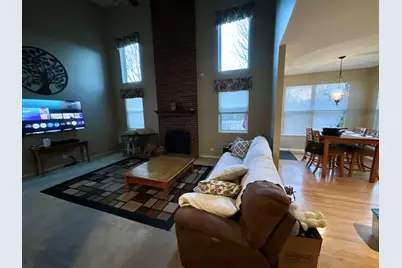 575 Capital Lane, Gurnee, IL 60031 - Photo 5