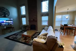 575 Capital Ln, Gurnee, IL 60031 - Photo 5