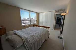 720 W Gordon Terrace, Chicago, IL 60613 - Photo 19