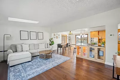 123 Heather Lane, Streamwood, IL 60107 - Photo 5