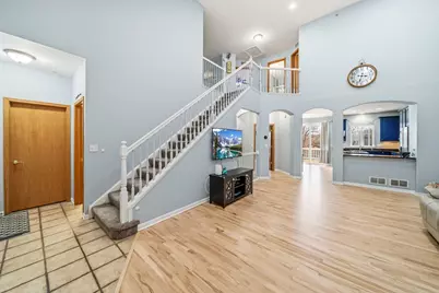 1034 Orchard Pond Court, Lake Zurich, IL 60047 - Photo 5