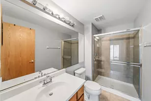 1034 Orchard Pond Ct, Lake Zurich, IL 60047 - Photo 13