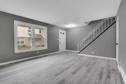 842 Colonial Drive #B, Wheeling, IL 60090 - Photo 3