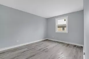 842 Colonial Dr, Wheeling, IL 60090 - Photo 11