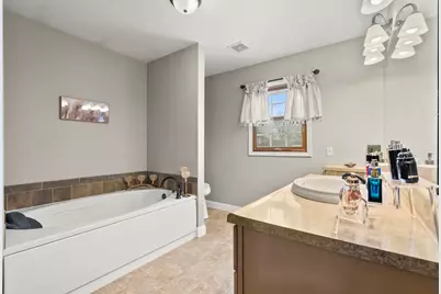 301 Fuller Avenue, Streator, IL 61364 - Photo 15