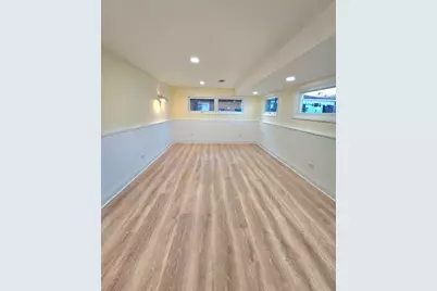 7434 Emerson Street, Morton Grove, IL 60053 - Photo 23