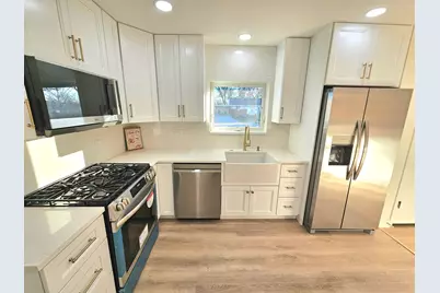 7434 Emerson Street, Morton Grove, IL 60053 - Photo 5