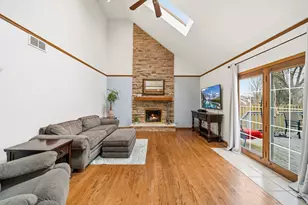 2110 Aspen Dr, Algonquin, IL 60102 - Photo 5