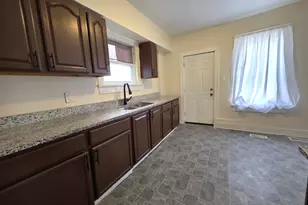 382 North St, Elgin, IL 60120 - Photo 3