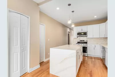 2516 Grove Avenue, Berwyn, IL 60402 - Photo 15