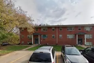 20 Arrowhead Dr, Algonquin, IL 60102 - Photo 1