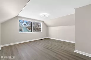 1412 W Broadview Ave, Crete, IL 60417 - Photo 17