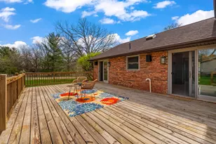 15878 Old Orchard Rd, Bloomington, IL 61705 - Photo 9