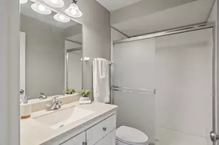 1100 Tuscany Dr, Streamwood, IL 60107 - Photo 29