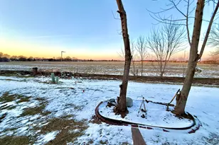 31 Poplar Dr, Sandwich, IL 60548 - Photo 3