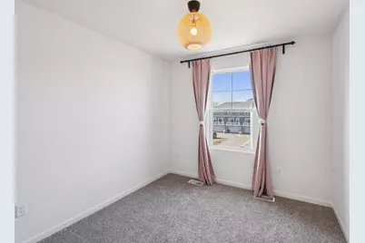 2014 Yellowstone Boulevard, Mundelein, IL 60060 - Photo 11