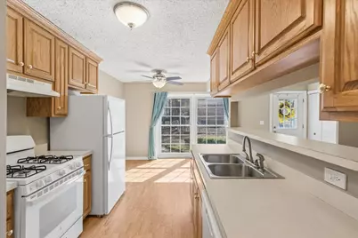 1180 Mount Vernon Court #C, Wheaton, IL 60189 - Photo 5