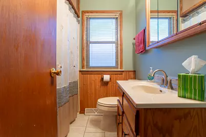 5640 W 84th Street, Burbank, IL 60459 - Photo 9