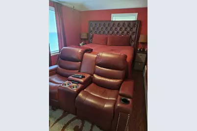 932 Bellwood Avenue, Bellwood, IL 60104 - Photo 9