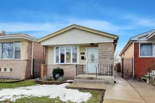 431 W 98th St, Chicago, IL 60628 - Photo 1