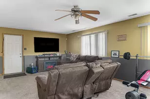 14328 S Division St, Posen, IL 60469 - Photo 7