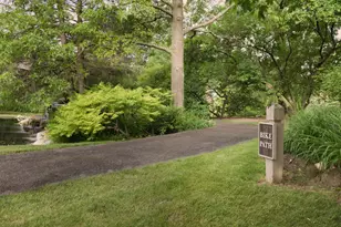 374 White Oak Ln, Lake Barrington, IL 60010 - Photo 37