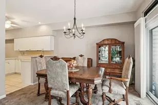 374 White Oak Ln, Lake Barrington, IL 60010 - Photo 11