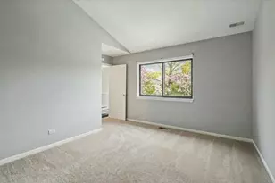 374 White Oak Ln, Lake Barrington, IL 60010 - Photo 11